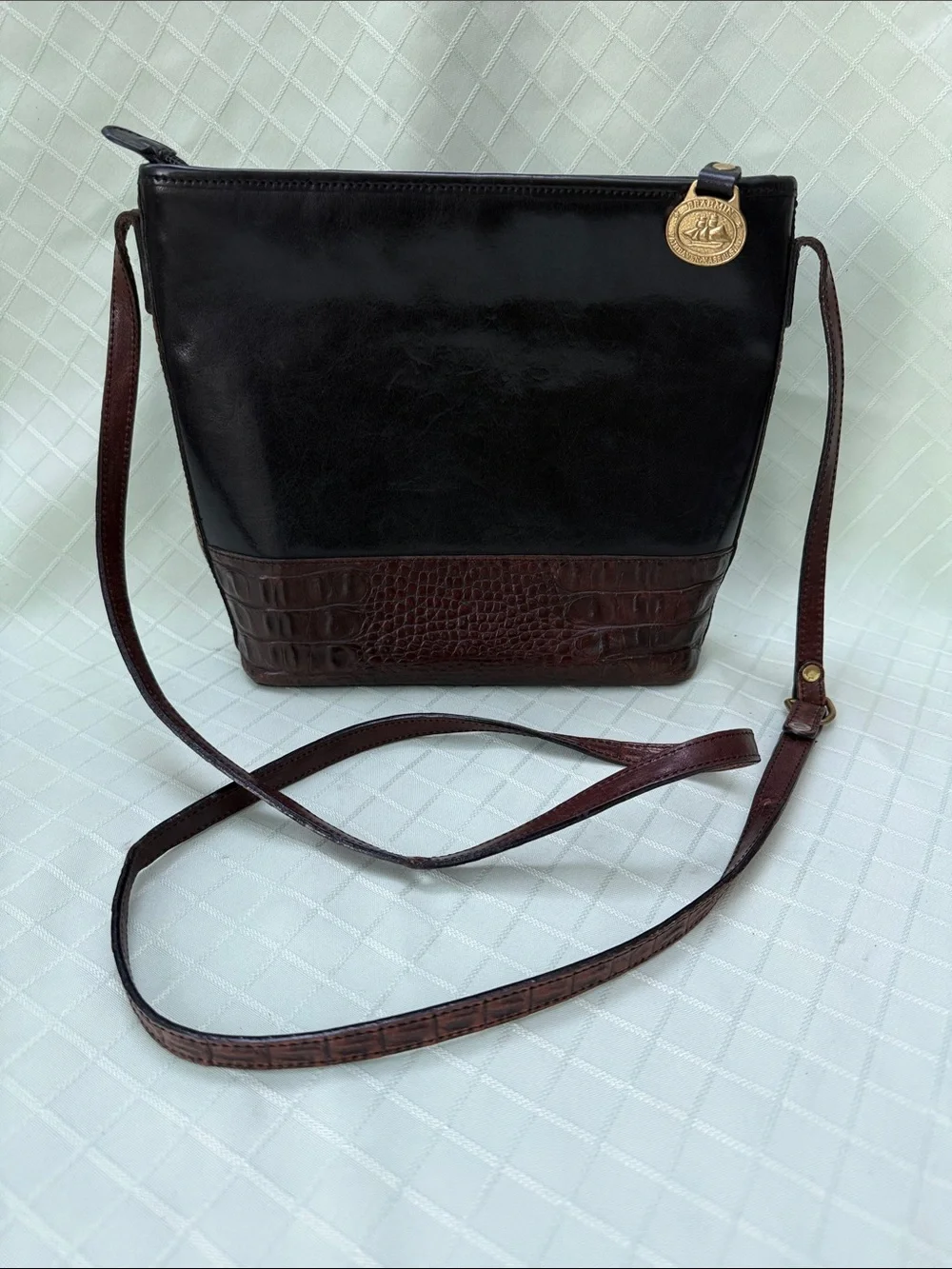 Vintage Black/Dark Brown Brahmin Leather Crossbody Bag